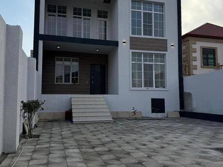 6 otaqlı yeni tikili - 8-ci mikrorayon q. - 230 m²