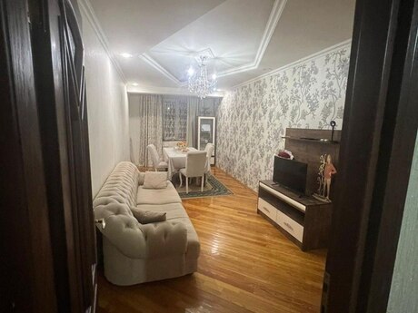 Elan №6087977 - Bakı, İnşaatçılar m., 3 otaqlı, 115 m², 8/19 mərtəbə
