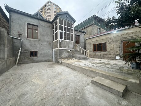 4-комн. дом/дача - пос. Ени Гюнешли - 120 м²