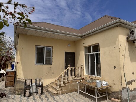 3 otaqlı həyət evi/bağ evi - Xırdalan - 90 m²