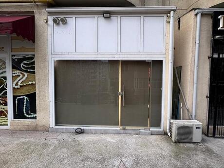 Obyekt - İnşaatçılar m. - 26 m²