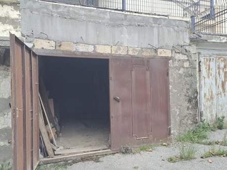 Гараж - м. Элмляр Академиясы - 30 м²