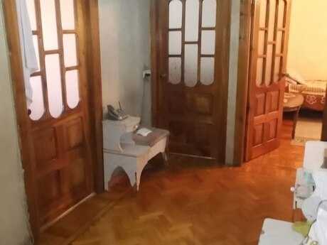 3 otaqlı köhnə tikili - 20 Yanvar m. - 100 m²