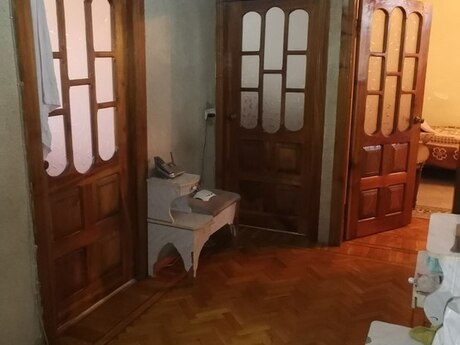 3 otaqlı köhnə tikili - 20 Yanvar m. - 100 m²