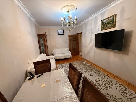 3 otaqlı köhnə tikili - Qaraçuxur q. - 80 m²
