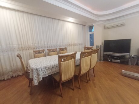 Elan №6088220 - Bakı, Gənclik m., 4 otaqlı, 175 m², 6/17 mərtəbə