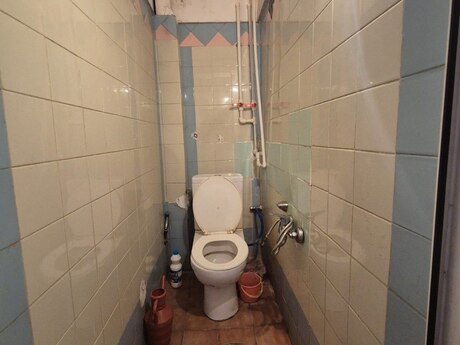 3 otaqlı köhnə tikili - İnşaatçılar m. - 85 m²