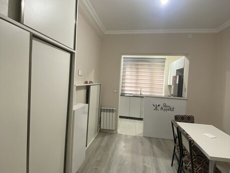 2 otaqlı köhnə tikili - İnşaatçılar m. - 60 m²