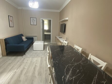 Elan №6088215 - Bakı, İnşaatçılar m., 2 otaqlı, 60 m², 1/9 mərtəbə