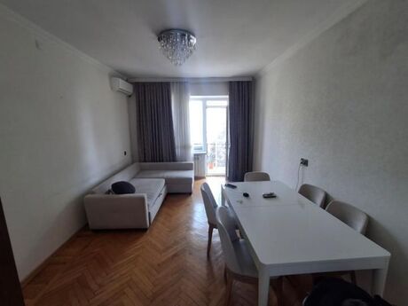 3 otaqlı köhnə tikili - İçəri Şəhər m. - 75 m²