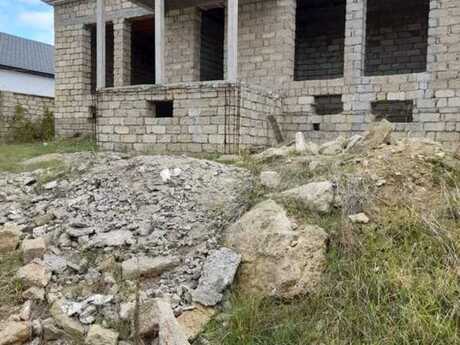 4 otaqlı həyət evi/bağ evi - Buzovna q. - 157 m²