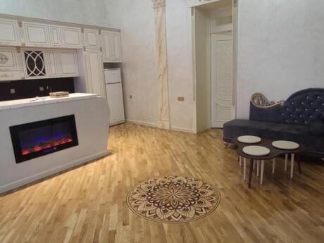 2 otaqlı köhnə tikili - Sahil m. - 70 m²