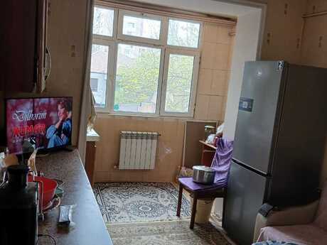 3 otaqlı köhnə tikili - Qaraçuxur q. - 80 m²