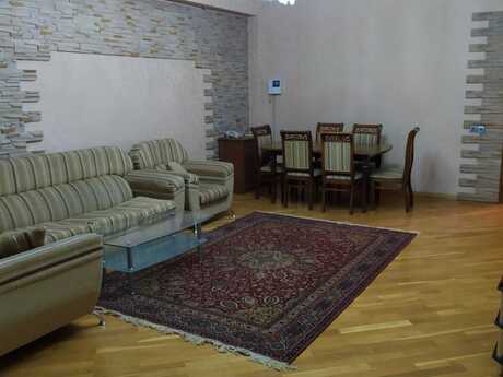 3 otaqlı yeni tikili - Elmlər Akademiyası m. - 130 m²