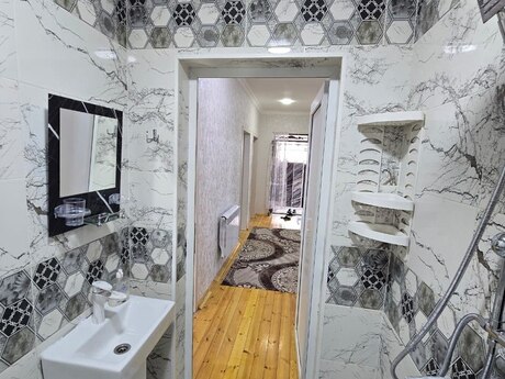 4 otaqlı həyət evi/bağ evi - Binə q. - 92 m²