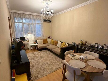 2 otaqlı köhnə tikili - Memar Əcəmi m. - 60 m²