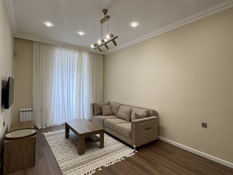 2 otaqlı köhnə tikili - Elmlər Akademiyası m. - 65 m²