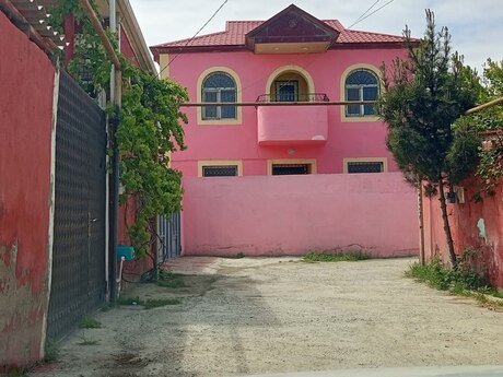 5 otaqlı həyət evi/bağ evi - Biləcəri q. - 130 m²