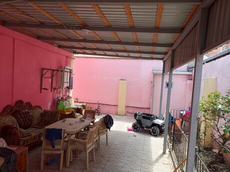 5 otaqlı həyət evi/bağ evi - Biləcəri q. - 130 m²