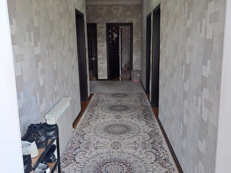 4 otaqlı həyət evi/bağ evi - Zabrat q. - 185 m²