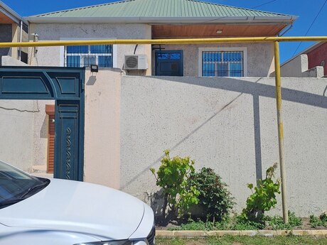 4 otaqlı həyət evi/bağ evi - Zabrat q. - 185 m²