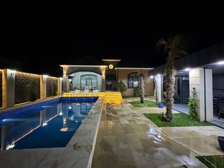 4 otaqlı həyət evi/bağ evi - Mərdəkan q. - 250 m²