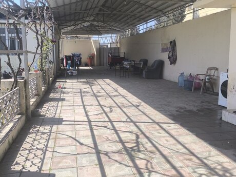 3 otaqlı həyət evi/bağ evi - Novxanı q. - 100 m²