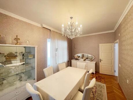 4 otaqlı köhnə tikili - Memar Əcəmi m. - 110 m²