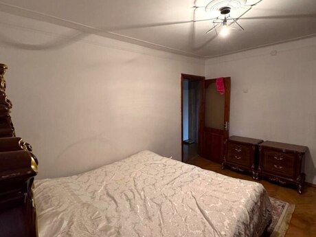 3 otaqlı köhnə tikili - 20 Yanvar m. - 90 m²