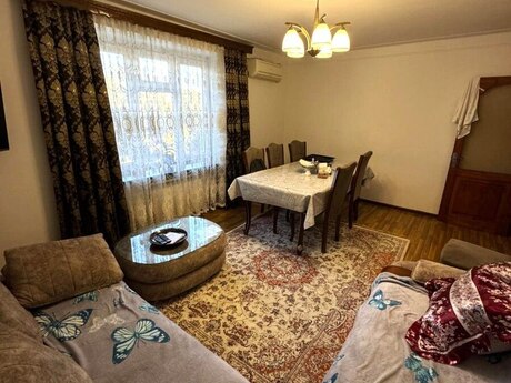 3 otaqlı köhnə tikili - 20 Yanvar m. - 90 m²