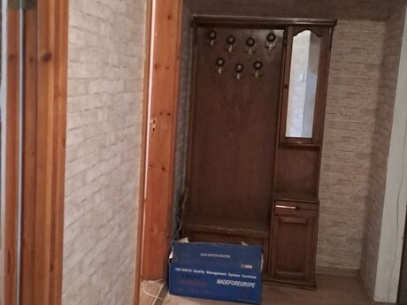 4 otaqlı köhnə tikili - Gəncə - 85 m²