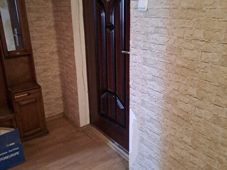 4 otaqlı köhnə tikili - Gəncə - 85 m²