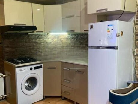 2 otaqlı köhnə tikili - Nizami m. - 55 m²
