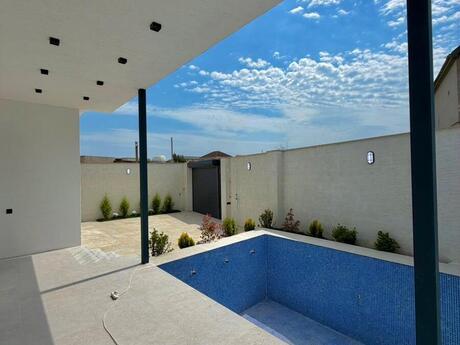 4 otaqlı həyət evi/bağ evi - Şüvəlan q. - 130 m²