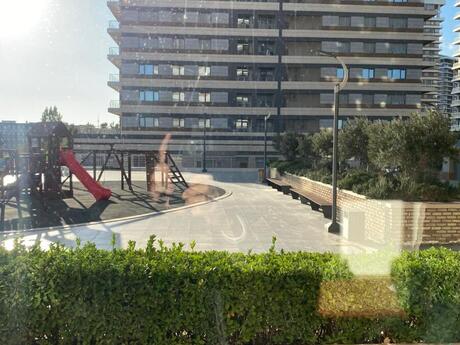 4 otaqlı yeni tikili - Ağ şəhər q. - 170 m²