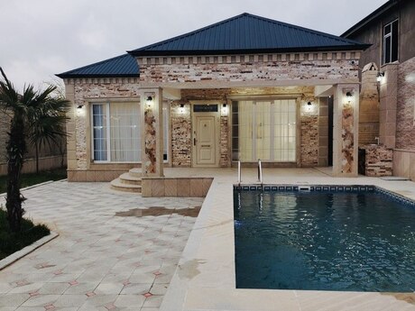 4 otaqlı həyət evi/bağ evi - Albalılıq q. - 127 m²