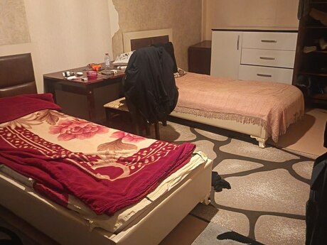 3 otaqlı köhnə tikili - Nizami m. - 90 m²