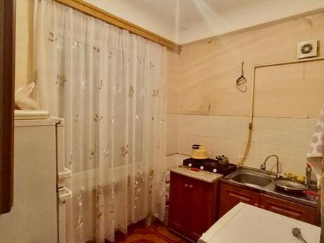 1 otaqlı köhnə tikili - Neftçilər m. - 30 m²