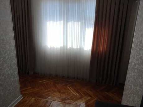 2 otaqlı köhnə tikili - 3-cü mikrorayon q. - 70 m²