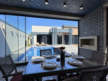 5 otaqlı həyət evi/bağ evi - Mərdəkan q. - 170 m²