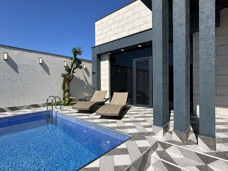 5 otaqlı həyət evi/bağ evi - Mərdəkan q. - 170 m²
