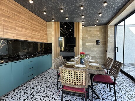 5 otaqlı həyət evi/bağ evi - Mərdəkan q. - 170 m²