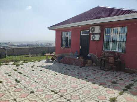 3 otaqlı həyət evi/bağ evi - Saray q. - 95 m²