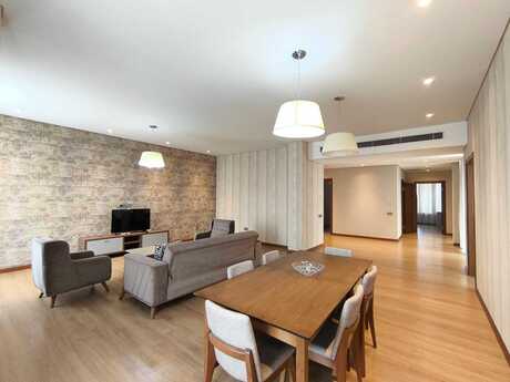 4 otaqlı yeni tikili - Şah İsmayıl Xətai m. - 200 m²