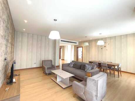 4 otaqlı yeni tikili - Şah İsmayıl Xətai m. - 200 m²