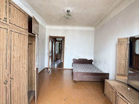 2 otaqlı köhnə tikili - Yeni Günəşli q. - 62 m²