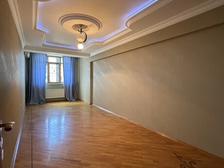 2 otaqlı köhnə tikili - Şah İsmayıl Xətai m. - 76 m²