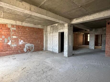 4 otaqlı yeni tikili - Nərimanov r. - 215 m²
