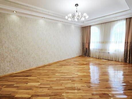 4 otaqlı həyət evi/bağ evi - Nizami r. - 170 m²