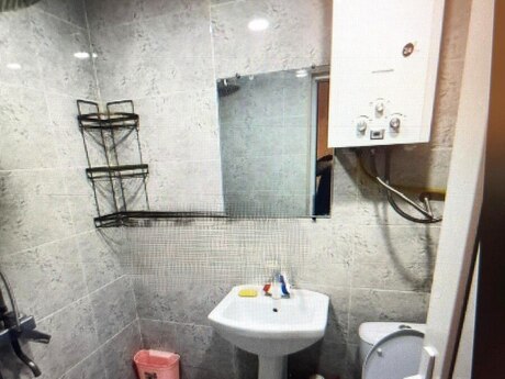 2 otaqlı köhnə tikili - Neftçilər m. - 50 m²